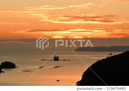 Evening scenery of Kujuku Island 119479493