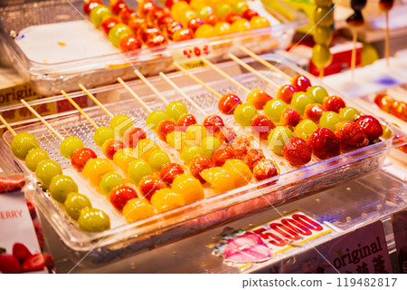 首爾明洞的街頭甜點「Danhul」（水果糖） 119482817