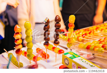 首爾明洞的街頭甜點「Danhul」（水果糖） 119482818