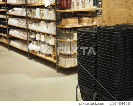 General store in a shopping mall 119484466