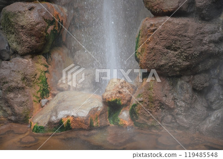 Blowing hot spring 119485548