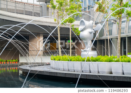 Daytime view of the Daan Park subway station 119486293