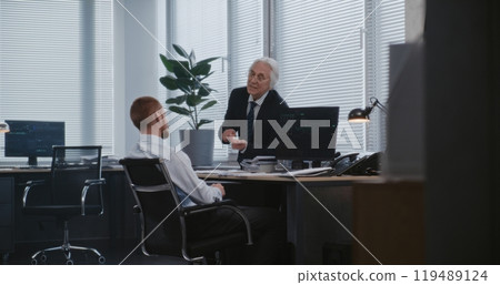Discussion between head of analytical department and manager 119489124