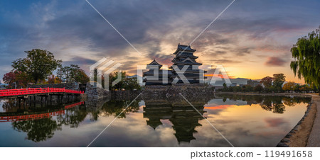 Matsumoto Nagano, panorama sunrise at Matsumoto Castle in autumn season 119491658