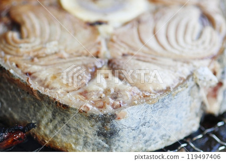 BBQ charcoal grilled tuna steak BBQ charcoal grilled tuna steak 119497406