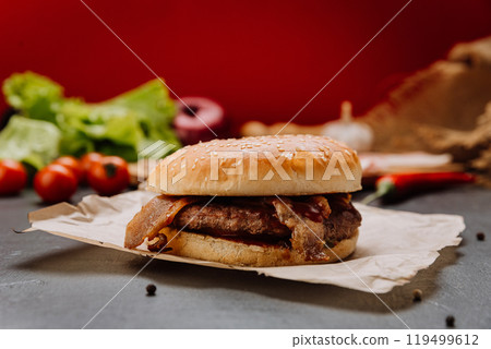 Juicy bacon burger with fresh ingredients, perfect for fast food lovers and gourmet enthusiasts Juicy bacon burger with fresh ingredients, perfect for fast food lovers and gourmet enthusiasts 119499612