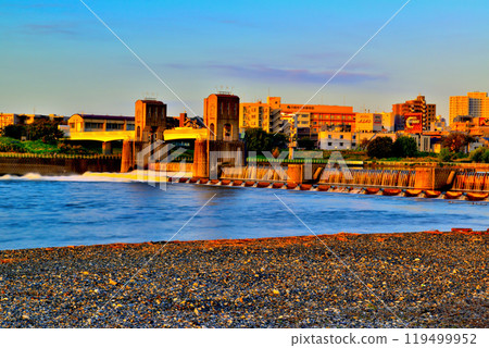 多摩川的日出和用水設施 Nikaryosuku Kawara Weir 119499952
