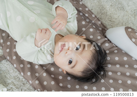 Baby to take a nap 119500813