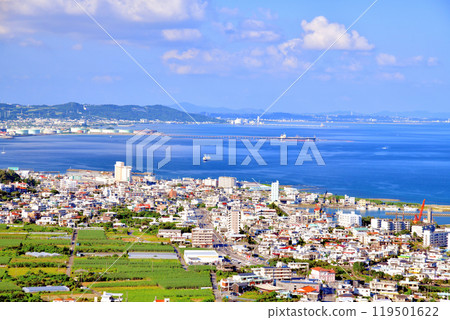 View of the Sashiki Tsuhako area in Nanjō City, Okinawa Prefecture (Nanjō City, Okinawa Prefecture) [2024.10] 119501622