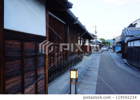 Tondabayashi Jinaimachi: Important Preservation District for Groups of Traditional Buildings 119502234