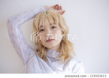Beauty: Portrait of a blonde woman 119503613