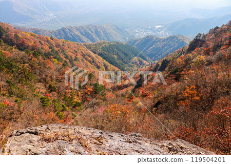 秋天的彩色山線 秋天的彩色山線 119504201