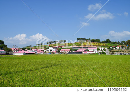 [Korea/Jeollanam-do] Scenery of Byeongbu Island, one of the 1004 islands in Shinan County 119504262