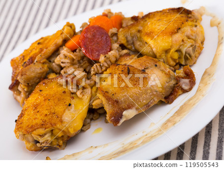 Fried chicken thighs with pearl barley Fried chicken thighs with pearl barley 119505543