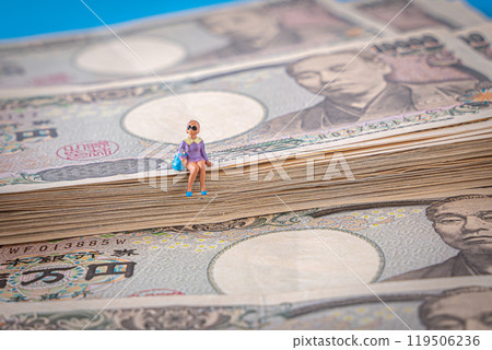 Money and miniature men and women business image 119506236