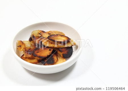Appetizing Garlic Chips (Allium sativum) Appetizing Garlic Chips (Allium sativum) 119506464