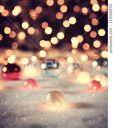 Sparkling lights and round ornaments 119506819