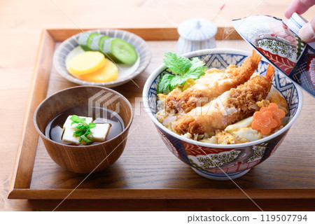 蝦炒三文魚 119507794