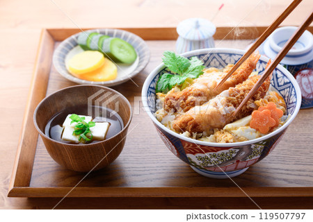 蝦炒三文魚 119507797