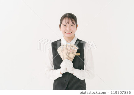 戴著白手套拿著現金的女人 119507886