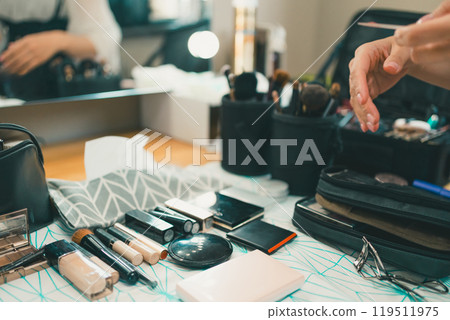 頭髮化妝工具 頭髮化妝工具 119511975