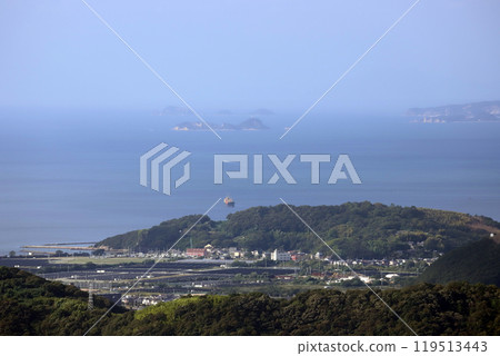 The Ieshima Islands as seen from the summit of Mount Takagoi (Himeji City, Hyogo Prefecture) 119513443