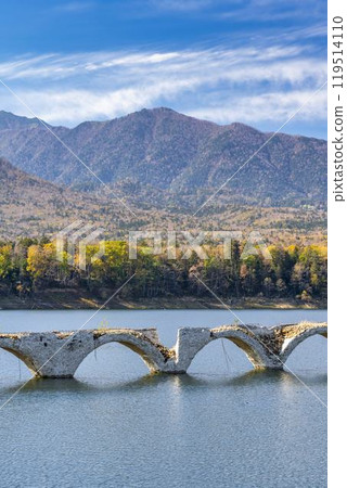 Taushubetsu River Bridge on the former Shihoro Line of the Japanese National Railways on a clear autumn day in Kamishihoro, Hokkaido 119514110