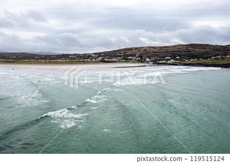 Aerial view of Narin beach during a misty and hazy winter day - Portnoo, County Donegal, Ireland 119515124