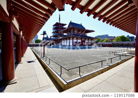 Shitennoji Temple Golden Hall and Five-story Pagoda (Tennoji Ward, Osaka City, Osaka Prefecture) 119517086