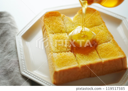 Honey Toast 119517385
