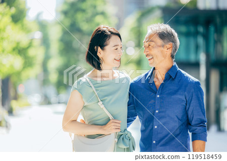 Senior couple enjoying shopping Senior couple enjoying shopping 119518459