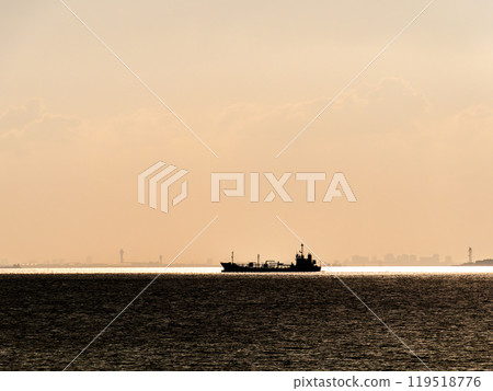 Evening view of Yokohama across Tokyo Bay 119518776