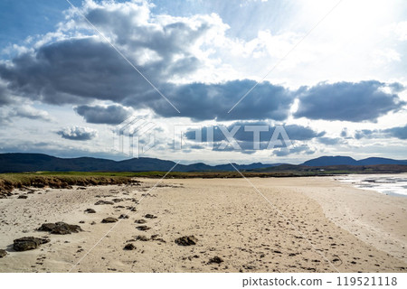 Ballinravey Strand between Ardara and Portnoo in Donegal - Ireland 119521118