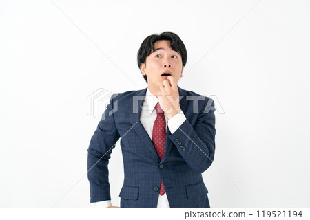 Businessman, male in his 20s, panic 119521194