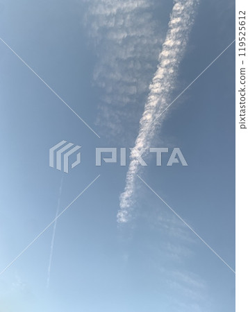 Contrail 119525612