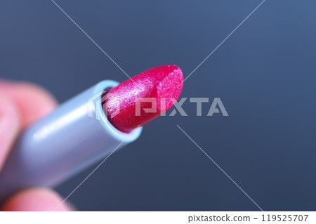 Lipstick to grab 119525707