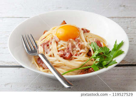 意大利麵條Carbonara 意大利麵條Carbonara 119527529