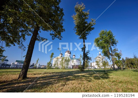 Christ the Savior Cathedral and Lenin Garden in Arzamas at sunny morning 119528194