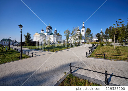 Christ the Savior Cathedral and Lenin Garden in Arzamas at sunny morning 119528200