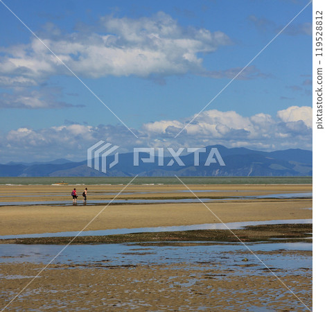 Marahau Beach and mountains, Nelson, New Zealand. Marahau Beach and mountains, Nelson, New Zealand. 119528812