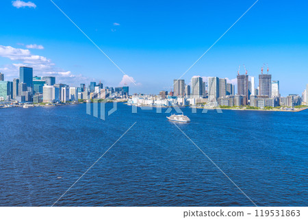 Tokyo cityscape in Japan, including Shinbashi, Takeshiba, Tokyo Station, Nihonbashi, Harumi, and the remains of the Harumi Passenger Ship Terminal (13th) 119531863