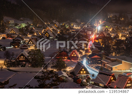 Shirakawa-go is beautiful in winter 119534867