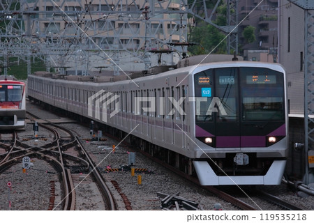 Tokyo Metro 08 series direct train running on the Denentoshi Line_Photo taken on May 9, 2010 Tokyo Metro 08 series direct train running on the Denentoshi Line_Photo taken on May 9, 2010 119535218