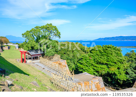 熊本縣天草郡正一稻荷神社秋天的富岡城跡 119535326