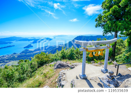Autumn at Kuratake Shrine, Amakusa City, Kumamoto Prefecture 119535639