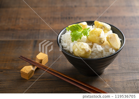 Chestnut rice 119536705