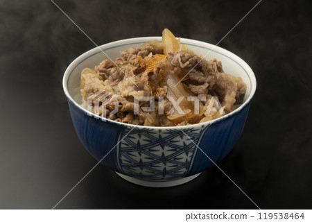 Beef bowl: Beef bowl served in a bowl 119538464