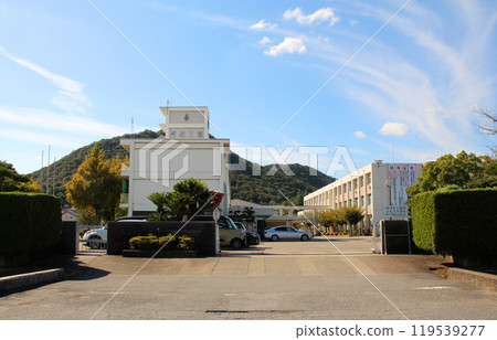 Hyogo Prefectural Nishiwaki Technical High School, a prestigious school for long-distance relay races Hyogo Prefectural Nishiwaki Technical High School, a prestigious school for long-distance relay races 119539277