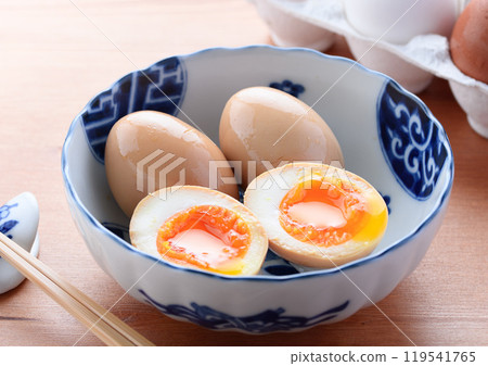 Boiled eggs (seasoned eggs) Boiled eggs (seasoned eggs) 119541765