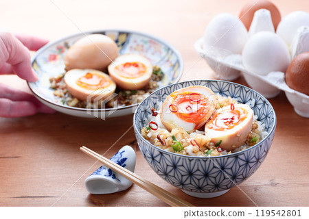 熱米飯上的麻醉蛋 119542801